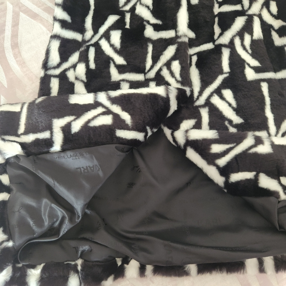 Karl Lagerfeld Women's Monochrome Faux Fur Coat - Picture 15 of 16